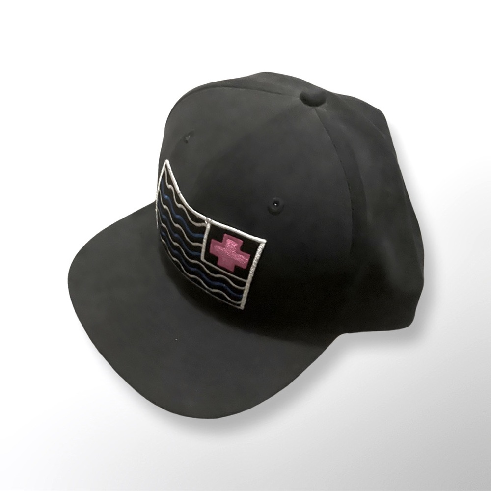 Pink Dolphin - Picture 2 of 4